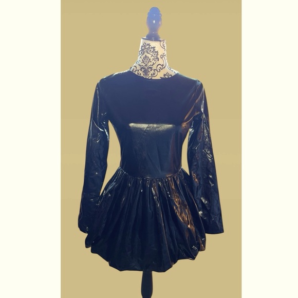 Beautiful black dress! - Picture 1 of 1